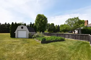 30936 Royal Hill Rd, Racine, WI 53105 - Photo 32