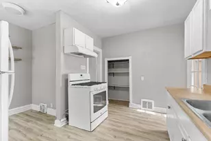 2466 N 46th St, Milwaukee, WI 53210 - Photo 10