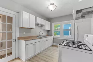 2466 N 46th St, Milwaukee, WI 53210 - Photo 12