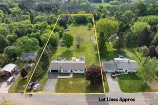 3127 S 15th St, Manitowoc, WI 54220 - Photo 2