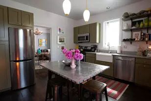 824 E Pearson St, Milwaukee, WI 53202 - Photo 8