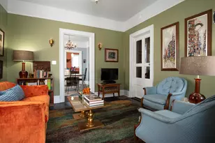 824 E Pearson St, Milwaukee, WI 53202 - Photo 2