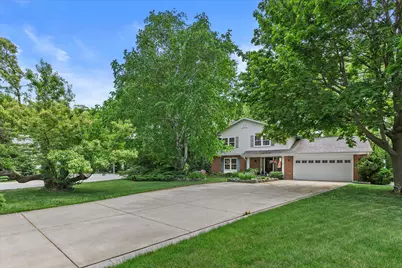 18435  Tilton Ct, Brookfield, WI 53045 - Photo 2