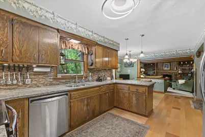 18435  Tilton Ct, Brookfield, WI 53045 - Photo 16
