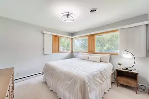11355 N Rosewood Dr, Mequon, WI 53092 - Photo 20