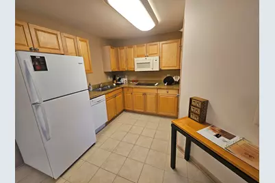 123  Center St #204, Lake Geneva, WI 53147 - Photo 4