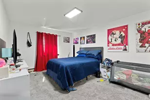 5253 N Lovers Lane Rd, Milwaukee, WI 53225 - Photo 10