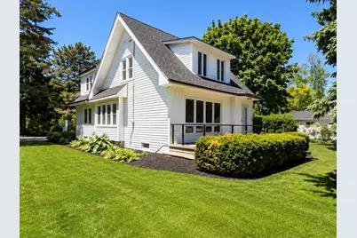 7531 N Lake Dr, Fox Point, WI 53217 - Photo 1