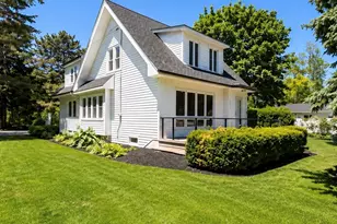 7531 N Lake Dr, Fox Point, WI 53217 - Photo 1