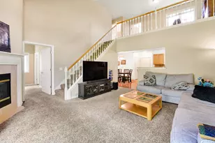 723 Stoney Creek Ct, West Bend, WI 53095 - Photo 10