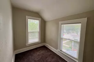 2008 S 79th St, West Allis, WI 53219 - Photo 10