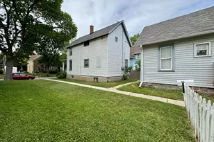 2008 S 79th St, West Allis, WI 53219 - Photo 14
