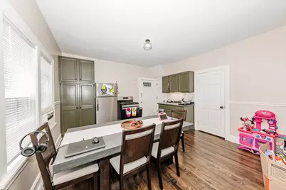 2807 S 9th St, Milwaukee, WI 53215 - Photo 6