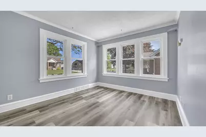 932 N 37th St, Sheboygan, WI 53081 - Photo 10