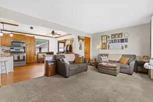 3422 Eagle Rd, Racine, WI 53139 - Photo 8