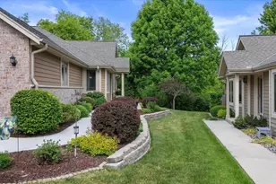 W243N2205 Deer Park Ct, Pewaukee, WI 53072 - Photo 40