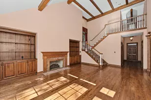 530 Park Cir, Elm Grove, WI 53122 - Photo 12