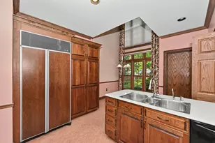 530 Park Cir, Elm Grove, WI 53122 - Photo 20