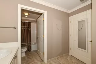 530 Park Cir, Elm Grove, WI 53122 - Photo 32