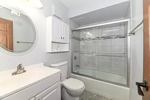 4215 N 100th St, Milwaukee, WI 53222 - Photo 14