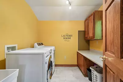 21180  Mary Lynn Dr, Brookfield, WI 53045 - Photo 28