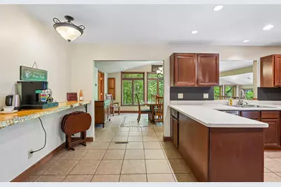 21180  Mary Lynn Dr, Brookfield, WI 53045 - Photo 12