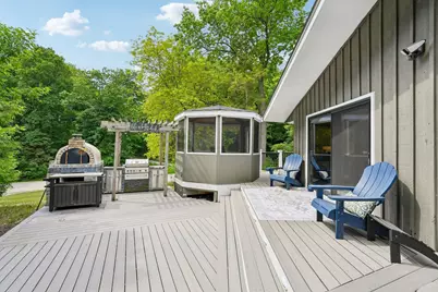 21180  Mary Lynn Dr, Brookfield, WI 53045 - Photo 48