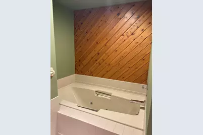 82  Eastbrook Ln, Fond du Lac, WI 54935 - Photo 14