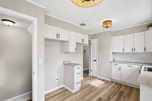 3708 N 97th Pl, Milwaukee, WI 53222 - Photo 10