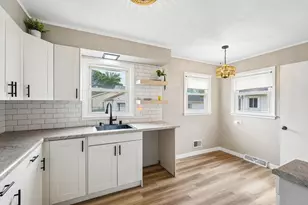 3708 N 97th Pl, Milwaukee, WI 53222 - Photo 12