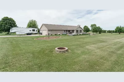 W5546  Sun Rd, Clyman, WI 53039 - Photo 8