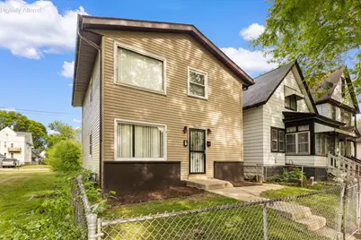 3270 N 11th St, Milwaukee, WI 53206 - Photo 1