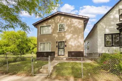 3270 N 11th St, Milwaukee, WI 53206 - Photo 2