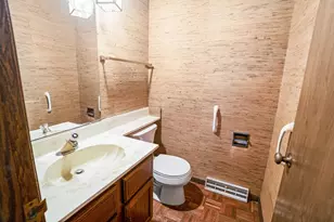 8 Pinewood Ct, Racine, WI 53402 - Photo 28
