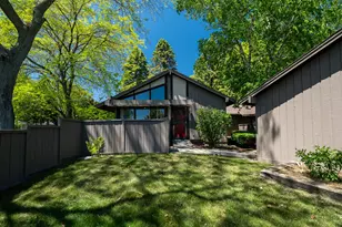 8 Pinewood Ct, Racine, WI 53402 - Photo 6