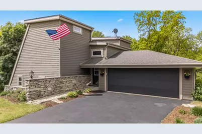 2953  Kettle Moraine Rd, Hartford, WI 53027 - Photo 1