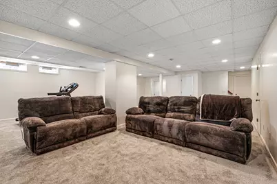 10528 N Haddonstone Pl, Mequon, WI 53092 - Photo 22
