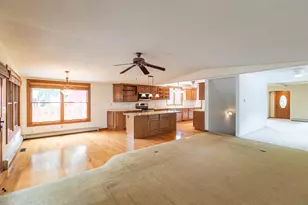 2406 Wood St, La Crosse, WI 54603 - Photo 10