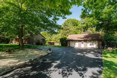 4440  Tennessee Rd, Racine, WI 53405 - Photo 6