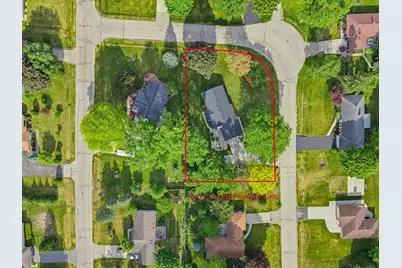 5272 W Silverleaf Ln, Brown Deer, WI 53223 - Photo 40