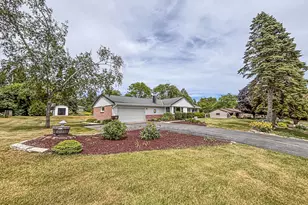 18260 W Willow Rd, New Berlin, WI 53146 - Photo 38