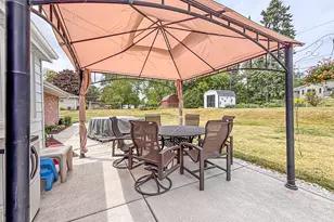 18260 W Willow Rd, New Berlin, WI 53146 - Photo 30