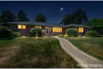 1330  Christopher Ct, Oconomowoc, WI 53066 - Photo 4
