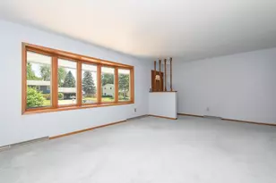 1330 Christopher Ct, Oconomowoc, WI 53066 - Photo 8