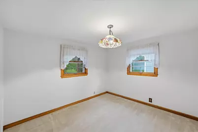 N56W5543  Sunnyside Ln, Cedarburg, WI 53012 - Photo 18