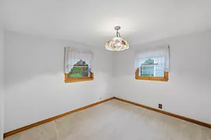 N56W5543 Sunnyside Ln, Cedarburg, WI 53012 - Photo 18