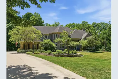 10101 N Hunt Club Ct, Mequon, WI 53097 - Photo 1