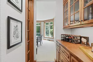 10101 N Hunt Club Ct, Mequon, WI 53097 - Photo 18