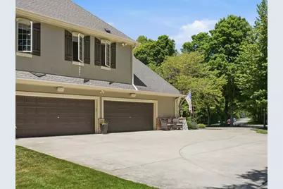 10101 N Hunt Club Ct, Mequon, WI 53097 - Photo 76