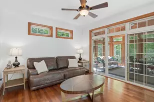 10101 N Hunt Club Ct, Mequon, WI 53097 - Photo 24